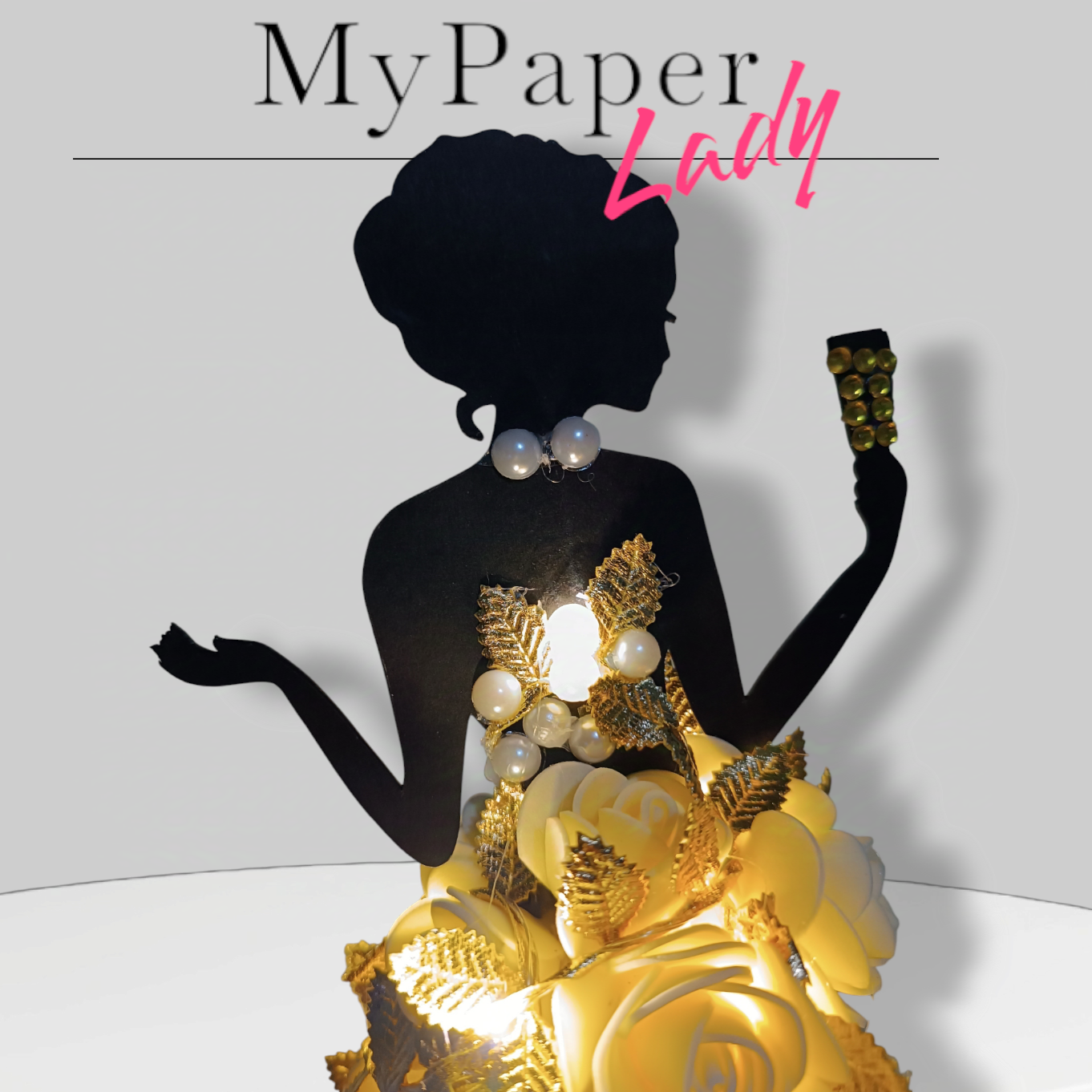 Creazioni di carta "Lady White e Gold"