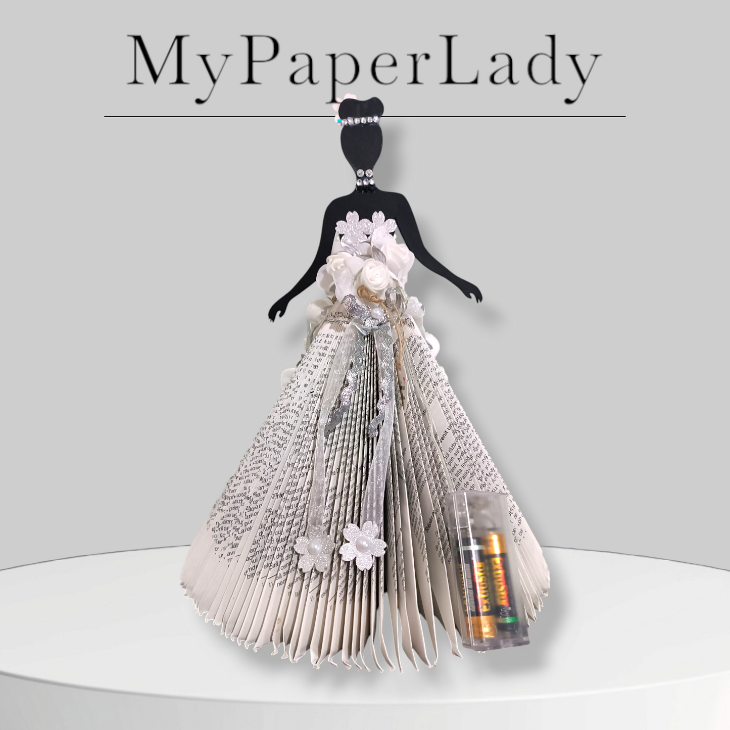 Creazioni di carta "Lady White e Silver"