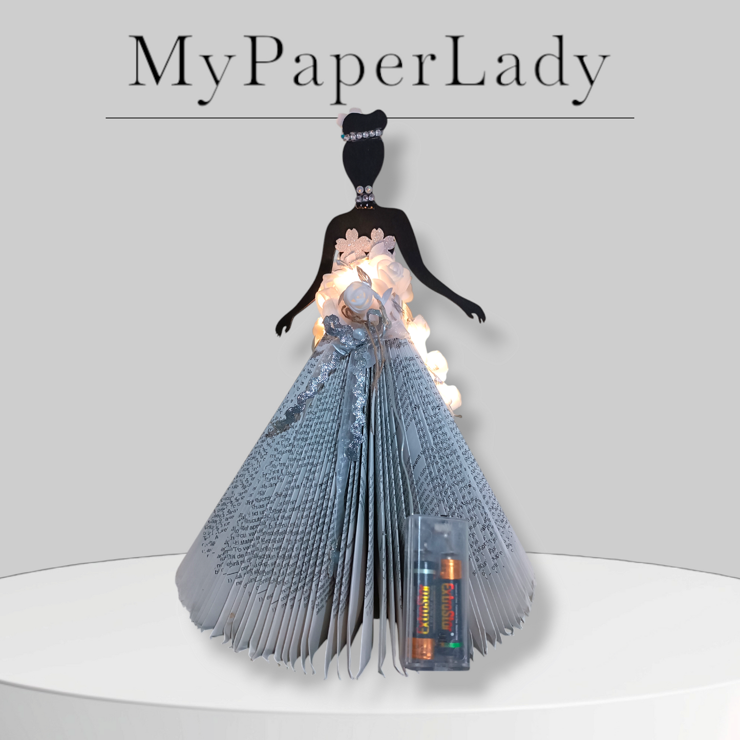 Creazioni di carta "Lady White e Silver"